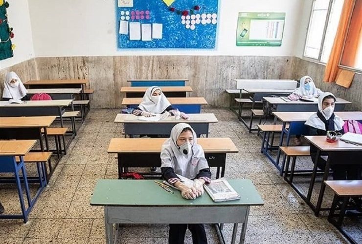 بازگشایی مدارس از آذرماه اشتباه است