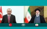 تاکید روسای جمهور ایران و ترکیه بر گسترش  روابط تهران و آنکارا