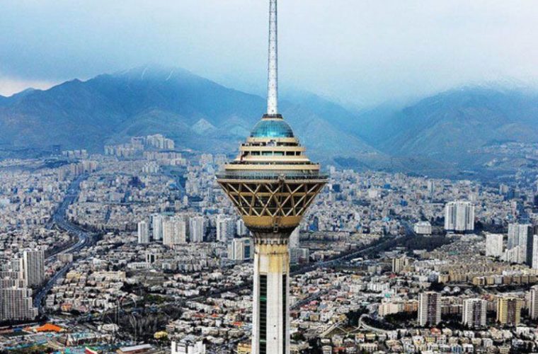 هواشناسی ایران ۱۴۰۲/۰۹/۰۵؛  هوای پاک برای تهرانی ها فردا / آغاز بارش باران و برف در نوار غربی کشور