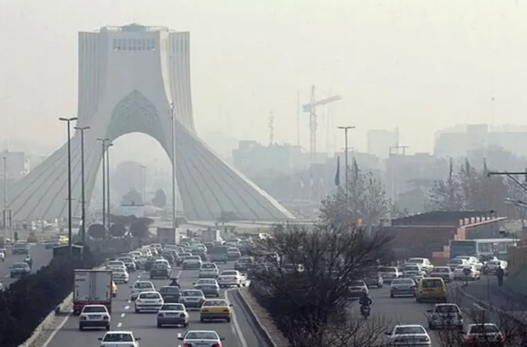 احتمال غیرحضوری شدن مدارس تهران در روز دوشنبه ۱۳ آذر