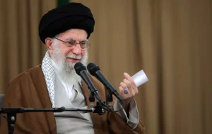 امام خامنه‌ای:امیدواریم رئیس جمهور به آغوش ملت برگردند